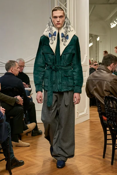 Look 33
